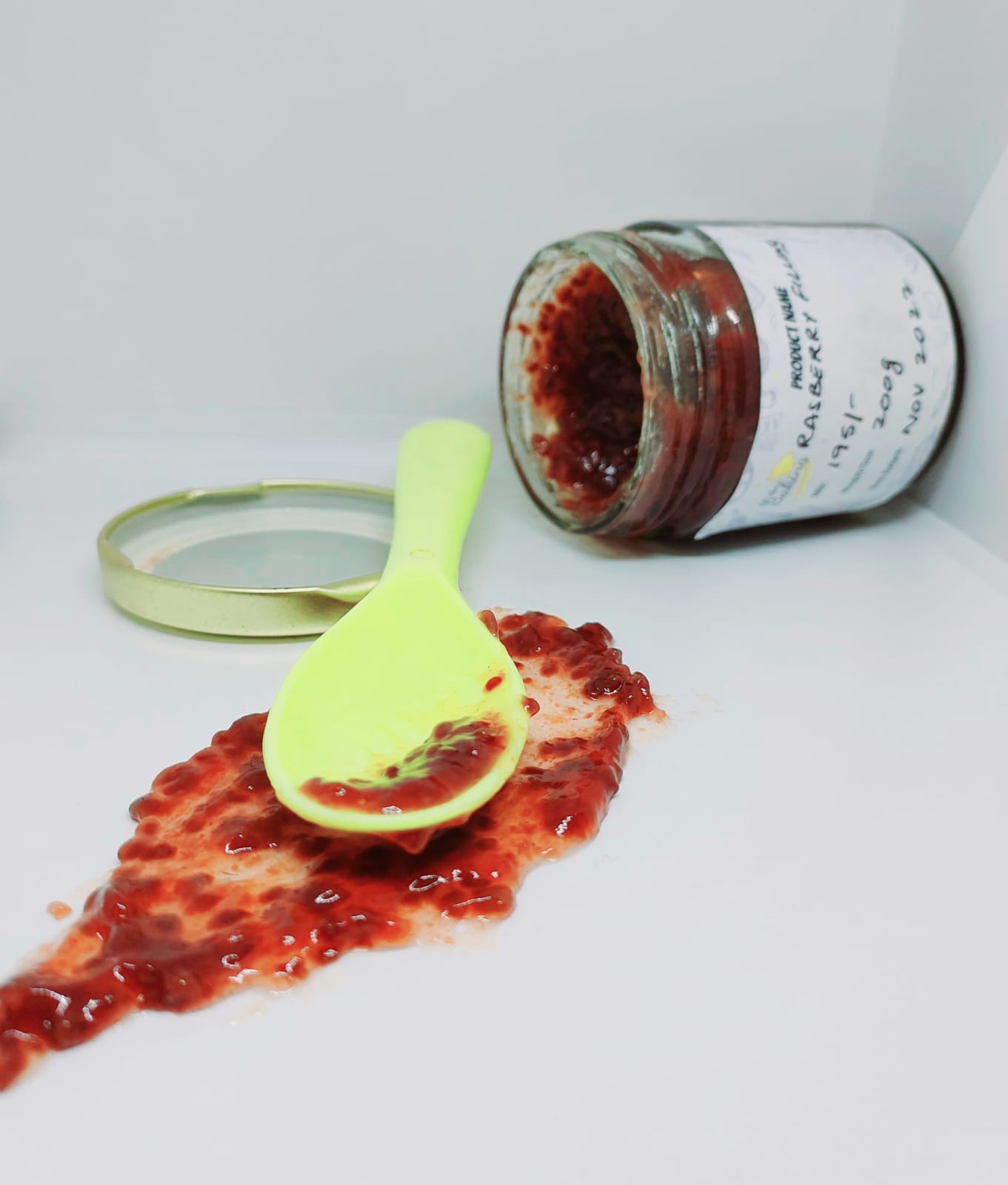 Raspberry Filling 200 grams - All About Baking